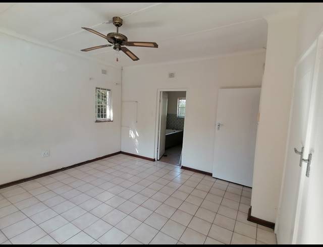 3 BEDROOM FREESTANDING TO LET IN PANORAMA